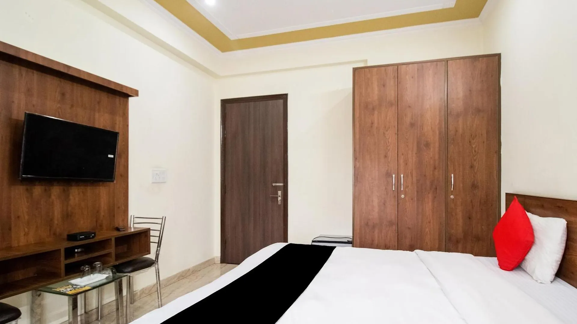 Hotel O The Hotel Gurgaon