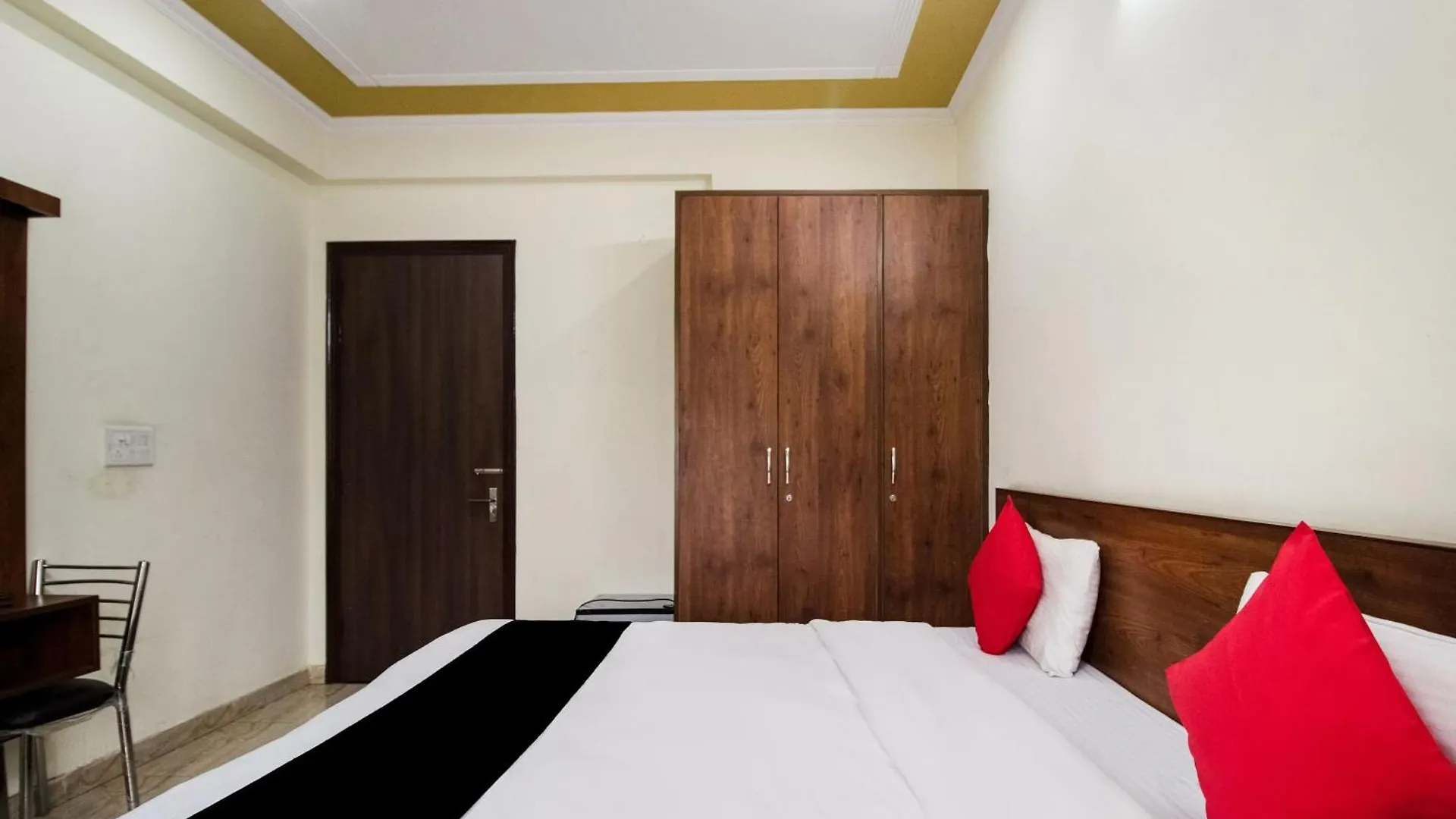 ***  Hotel O The Hotel Gurgaon Hindistan